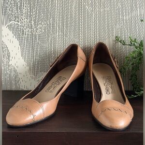 Salvador Ferragamo Pumps